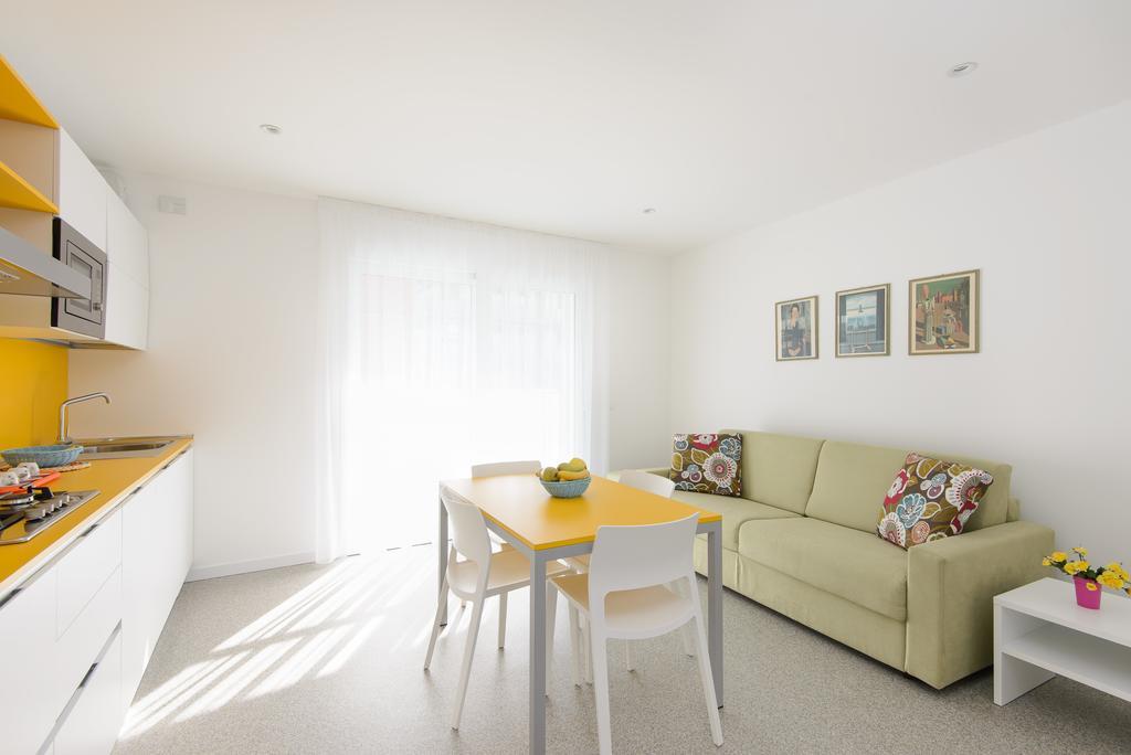 Residenza Edda Apartment Lignano Sabbiadoro Cameră foto